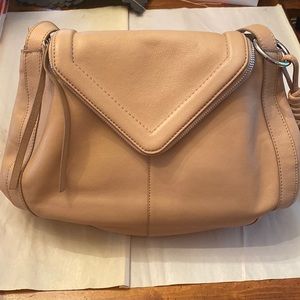 VINCE CAMUTO WOMEN’S LENKA TOTE